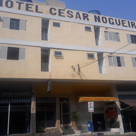 Hotel Cesar Nogueira Aparecida  Bagian luar foto