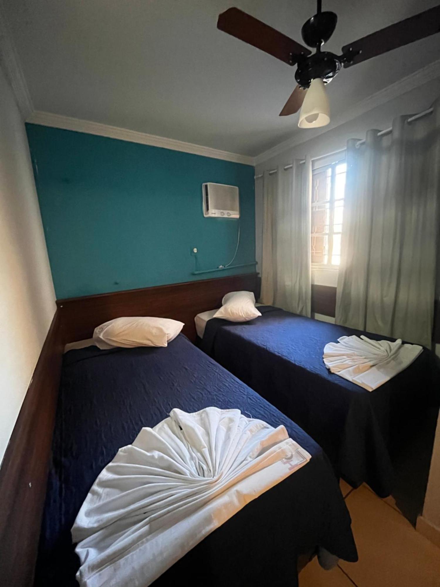 Hotel Cesar Nogueira Aparecida  Bagian luar foto