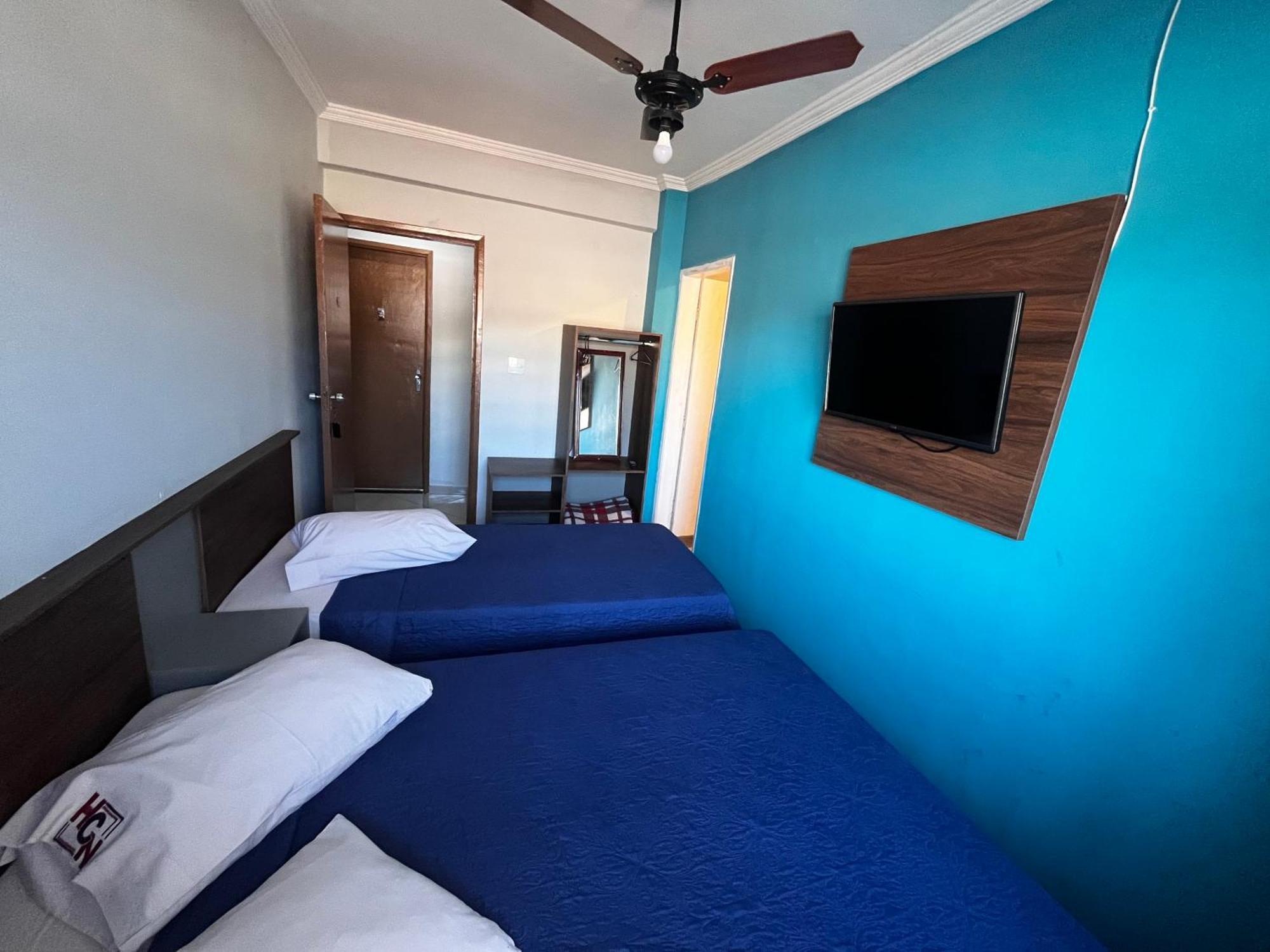 Hotel Cesar Nogueira Aparecida  Bagian luar foto