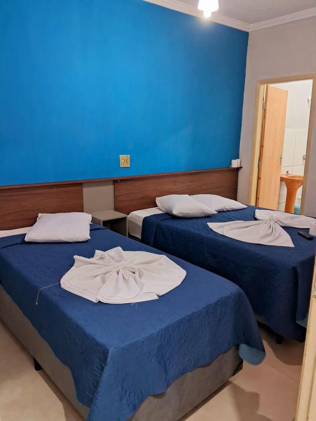 Hotel Cesar Nogueira Aparecida  Bagian luar foto